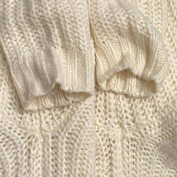 American Eagle Outfitters  Chunky Knit Drop Shoulders Oversized Crop Sweater S - Picture 14 of 16